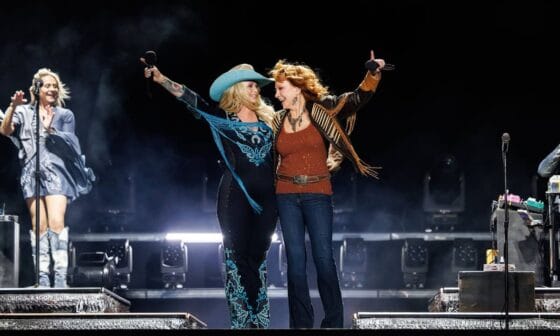 Miranda Lambert and Reba McEntire