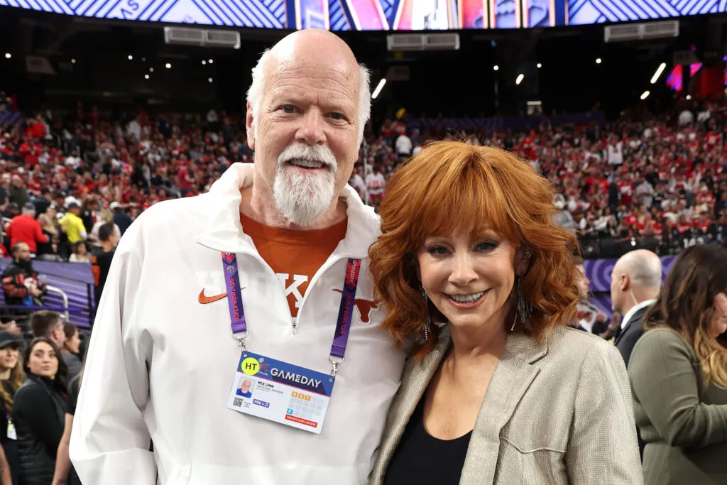 Reba McEntire and Rex Linn